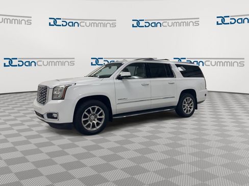 Used 2020 GMC Yukon XL Denali image 4