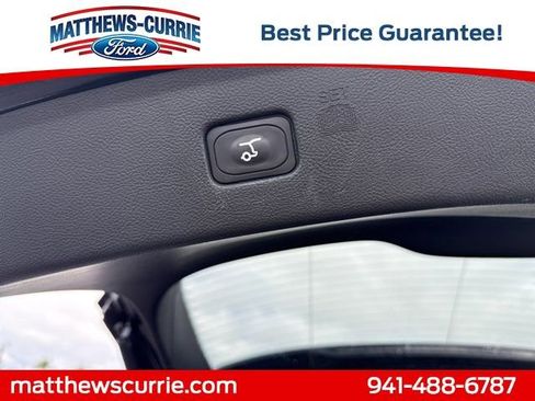 Certified 2024 Ford Edge SEL w/ Convenience Package AWD/4WD image 6