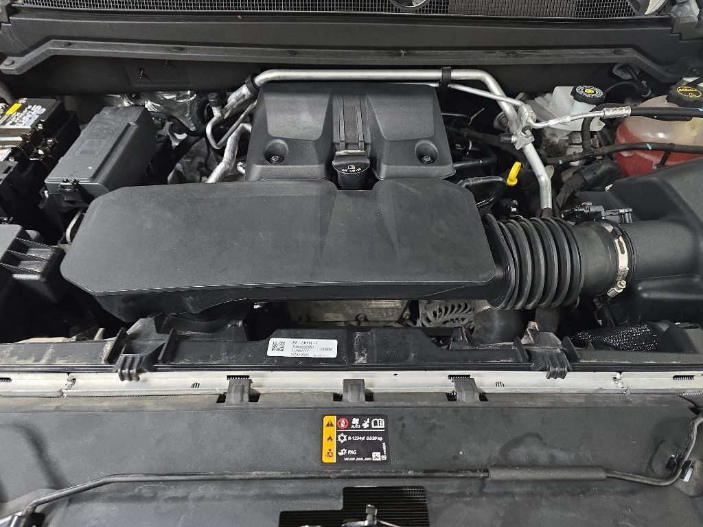 Used 2023 GMC Canyon Elevation w/ Elevation Premium Package AWD/4WD image 12
