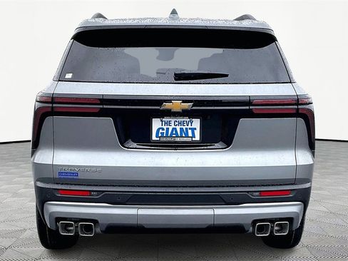 New 2026 Chevrolet Traverse LT w/ Driver Confidence Package image 4