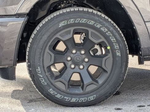 New 2026 RAM 1500 4x4 Crew Cab image 28