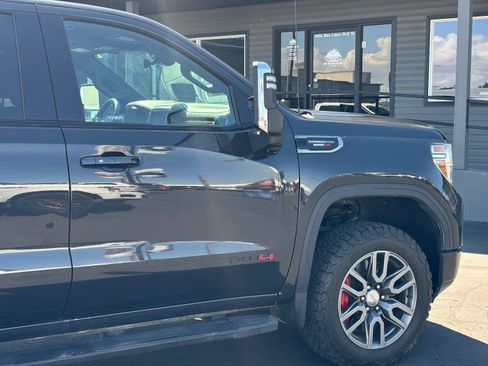 Used 2020 GMC Sierra 1500 AT4 w/ AT4 Premium Package AWD/4WD image 4