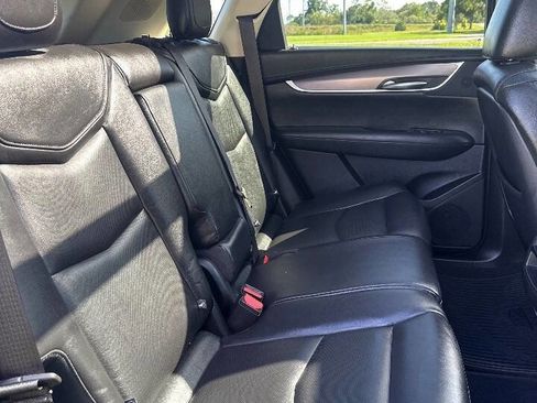 Used 2018 Cadillac XT5 Luxury w/ Driver Awareness Package image 12