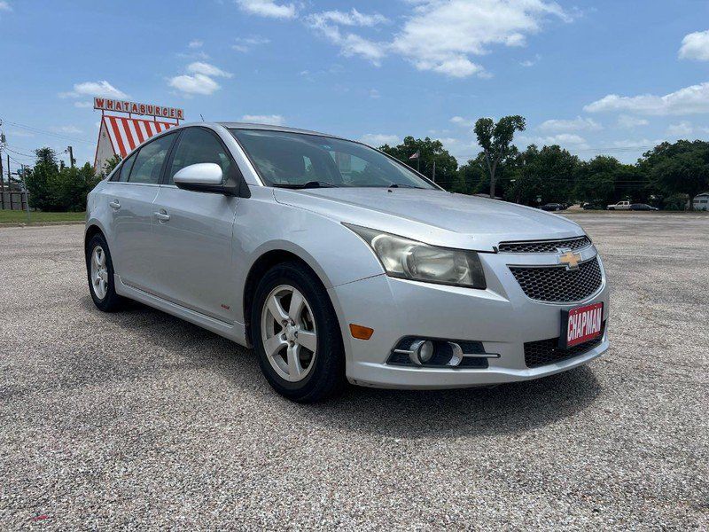 Used 2012 Chevrolet Cruze LT w/ RS Package FWD image 4