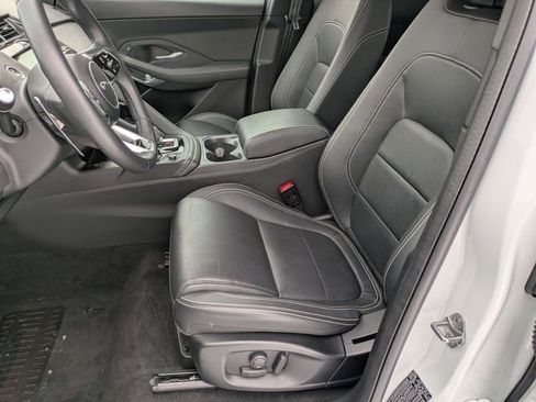 Certified 2024 Jaguar E-PACE R-Dynamic SE image 12