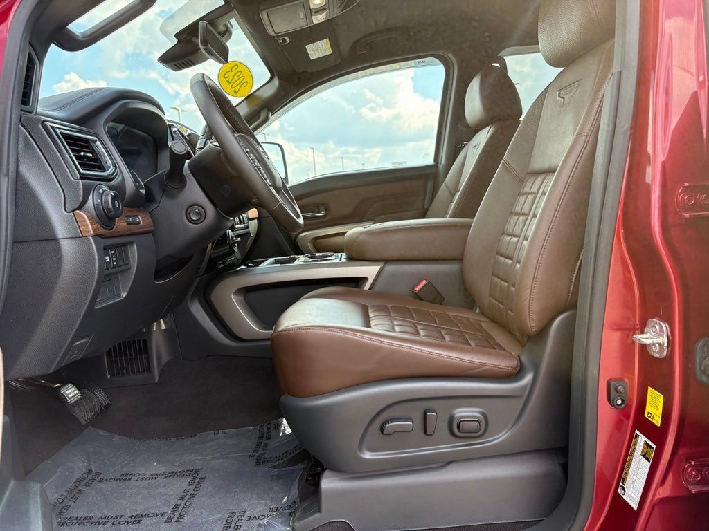 Used 2023 Nissan Titan Platinum Reserve AWD/4WD image 22