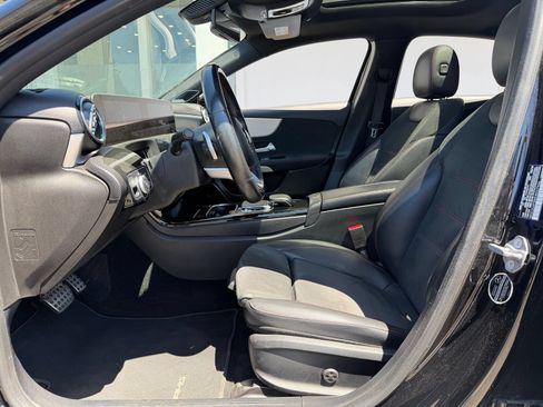 Used 2019 Mercedes-Benz A 220 4MATIC w/ AMG Line image 13