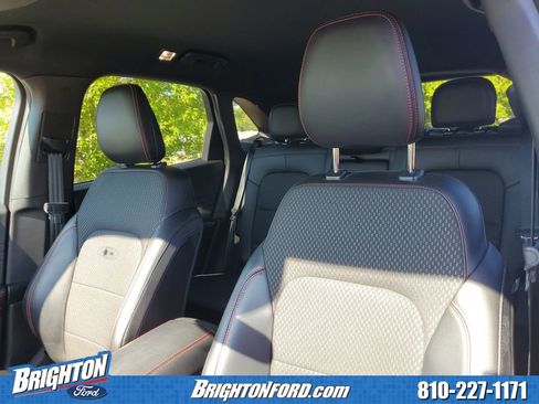 Certified 2023 Ford Escape ST-Line w/ Tech Pack #1 AWD/4WD image 12