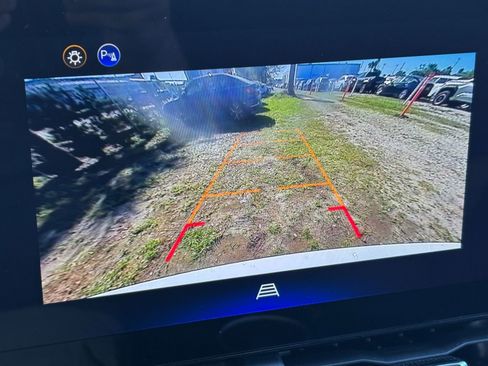 Used 2025 Chevrolet Equinox LT image 25