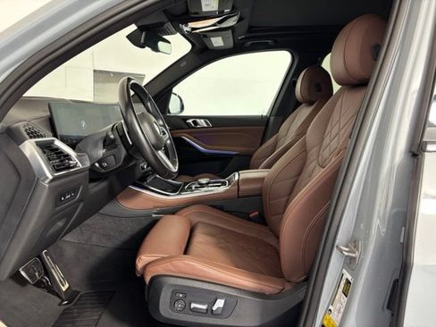 Used 2024 BMW X5 xDrive40i w/ M Sport Package AWD/4WD image 10