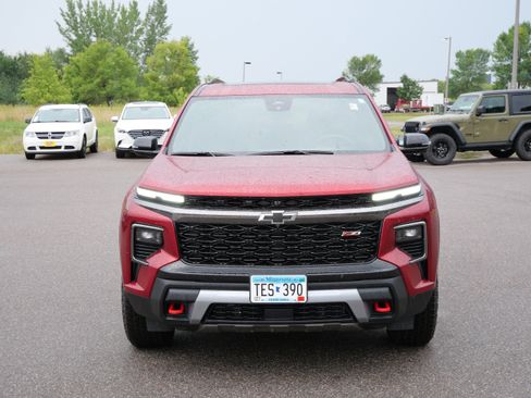 Used 2026 Chevrolet Traverse Z71 w/ Driver Confidence Package AWD/4WD image 2