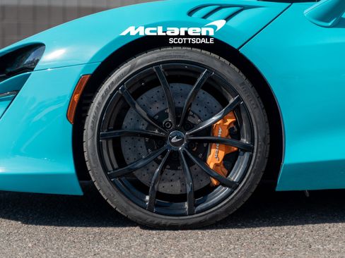 Used 2024 McLaren Artura RWD image 26