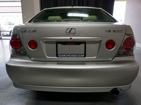 Used 2002 Lexus IS 300 image 15