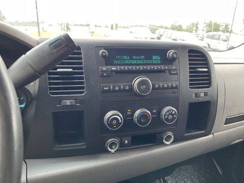 Used 2009 Chevrolet Silverado 1500 LT AWD/4WD image 15