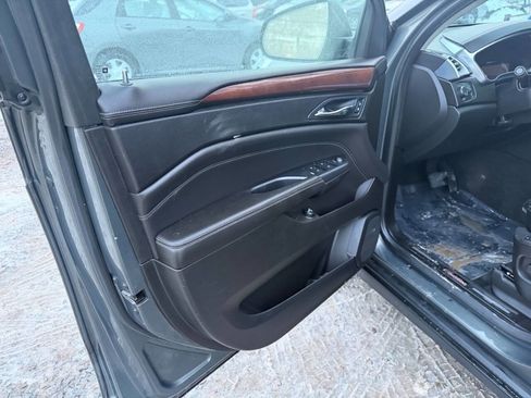 Used 2013 Cadillac SRX Luxury image 11