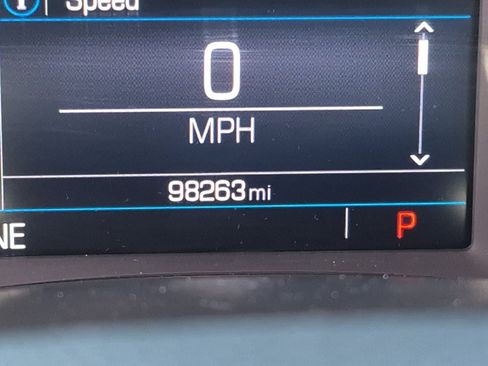 Used 2020 GMC Acadia SLE w/ Driver Convenience Package FWD image 28