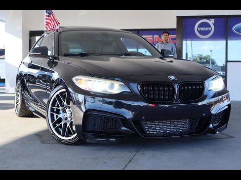 Used 2014 BMW M235i Coupe image 1