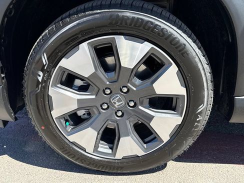 Certified 2026 Honda Pilot Elite image 4