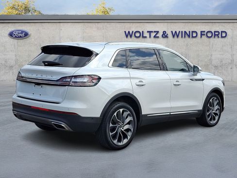 Used 2023 Lincoln Nautilus Reserve w/ Equipment Group 201A AWD/4WD image 6
