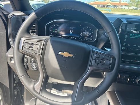 Used 2025 Chevrolet Silverado 2500 High Country w/ Technology Package image 15