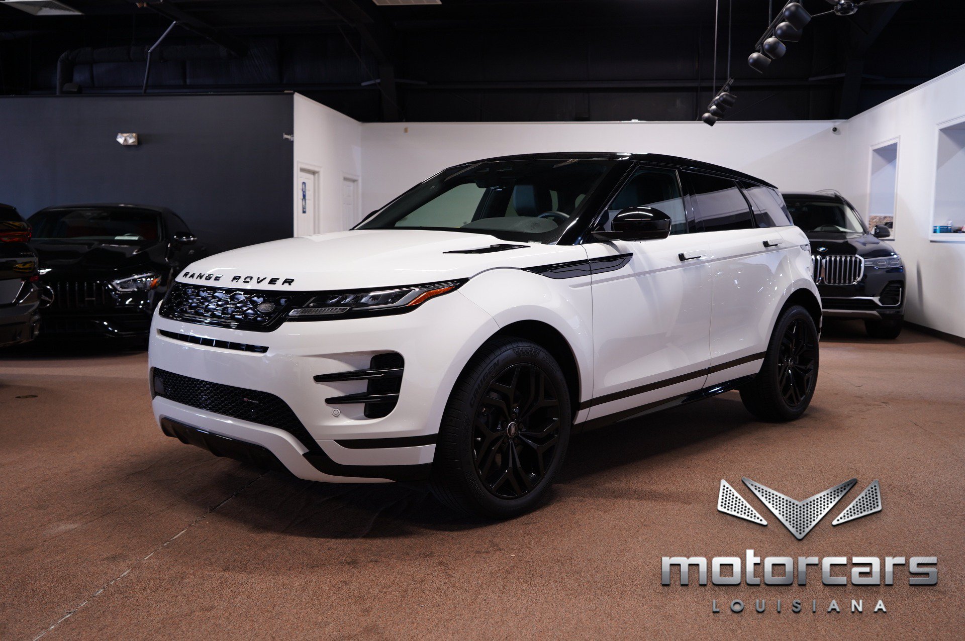 Used 2023 Land Rover Range Rover Evoque R-Dynamic S AWD/4WD image 3