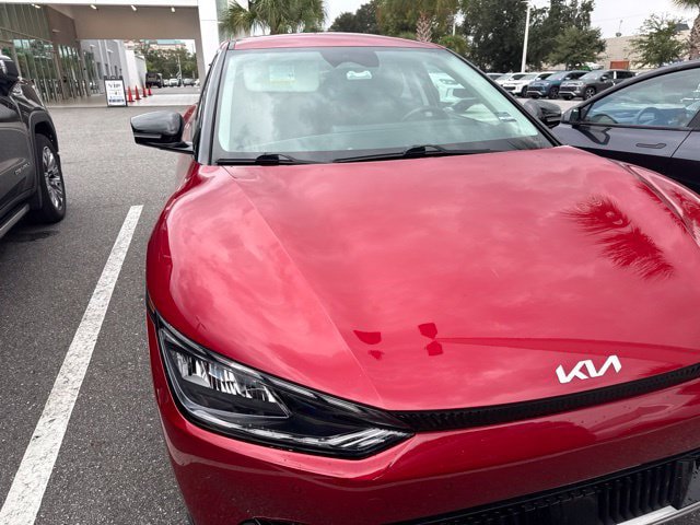 Used 2022 Kia EV6 Wind RWD image 2