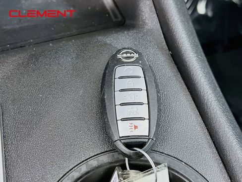 Used 2025 Nissan Altima 2.5 SV FWD image 24