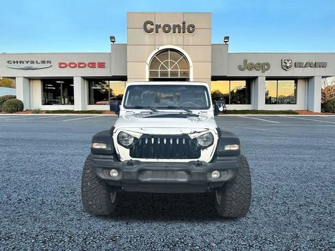 Used 2020 Jeep Gladiator Sport w/ Quick Order Package 24S image 8