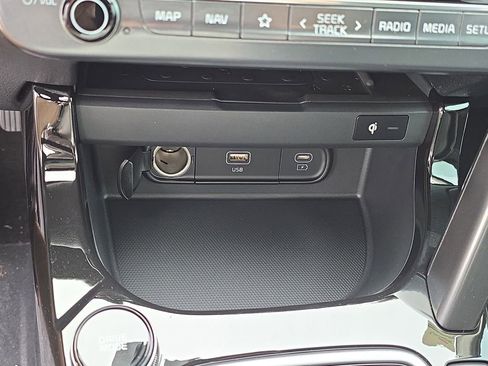 New 2026 Kia Seltos SX image 28