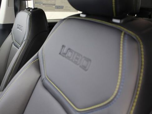 New 2026 Ford Maverick Lobo AWD/4WD image 16
