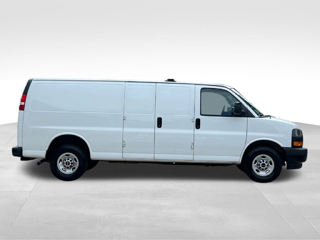 Used 2023 GMC Savana 2500 Extended w/ Driver Convenience Package RWD image 4