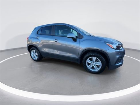Used 2020 Chevrolet Trax LS w/ Tint and Cruise Package image 9