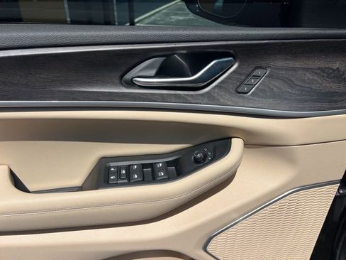 New 2026 Jeep Grand Cherokee L Limited w/ Luxury Tech Group II AWD/4WD image 6