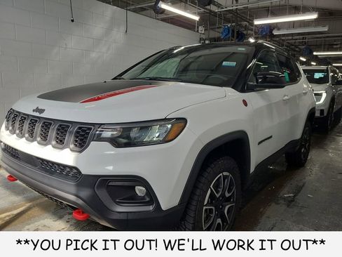 Used 2024 Jeep Compass Trailhawk image 1