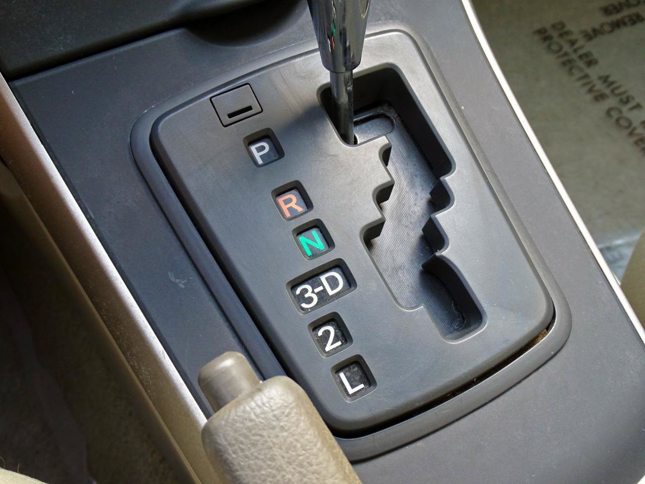Used 2009 Toyota Corolla LE FWD image 25