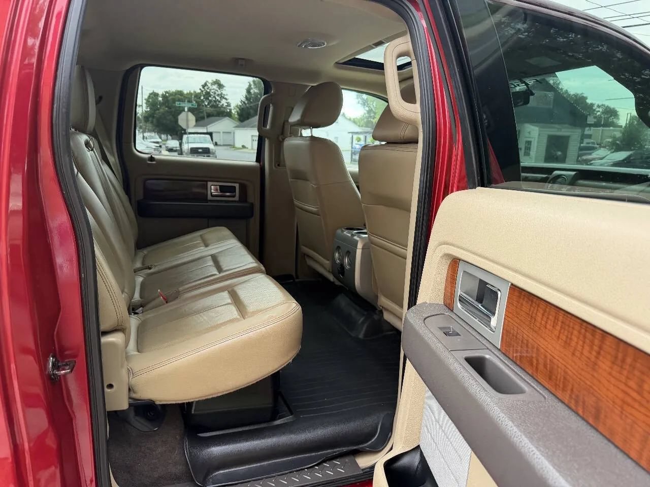 Used 2010 Ford F150 Lariat AWD/4WD image 33