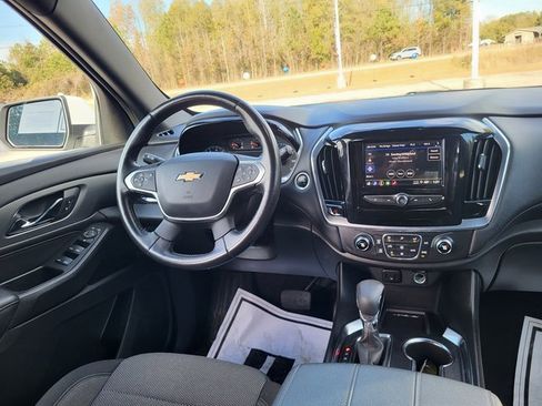 Used 2022 Chevrolet Traverse LT w/ LPO, Cargo Package image 15