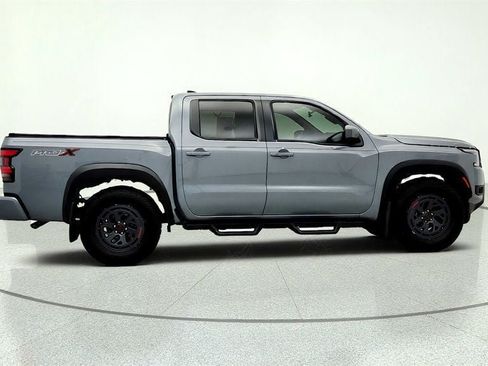 Used 2025 Nissan Frontier Pro-X RWD image 4