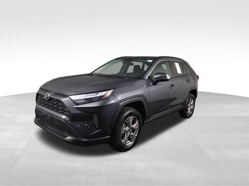 Used 2025 Toyota RAV4 XLE FWD image 2