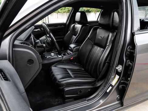 Used 2021 Chrysler 300 S w/ S Model Appearance Package RWD image 40