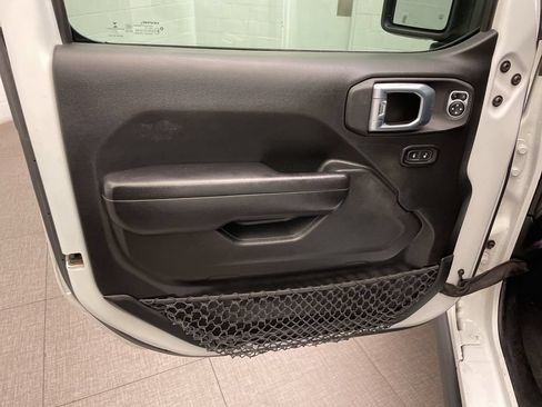 Used 2021 Jeep Gladiator Overland AWD/4WD image 20