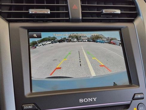 Used 2016 Ford Fusion Titanium FWD image 10