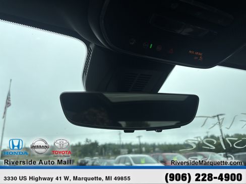 Used 2025 Chevrolet Equinox RS w/ Safety and Technology Package AWD/4WD image 19
