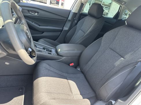 Used 2025 Honda Accord SE image 10