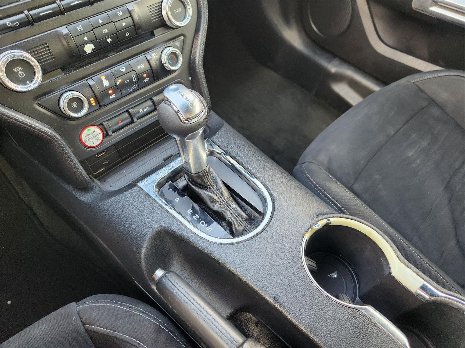 Used 2017 Ford Mustang Coupe RWD image 19