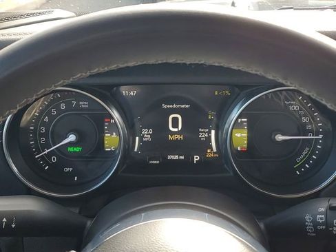 Certified 2023 Jeep Wrangler Unlimited Sahara image 24