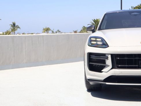 New 2026 Porsche Cayenne Turbo GT AWD/4WD image 12