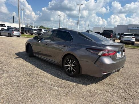 Used 2024 Toyota Camry SE w/ Cold Weather Package AWD/4WD image 4
