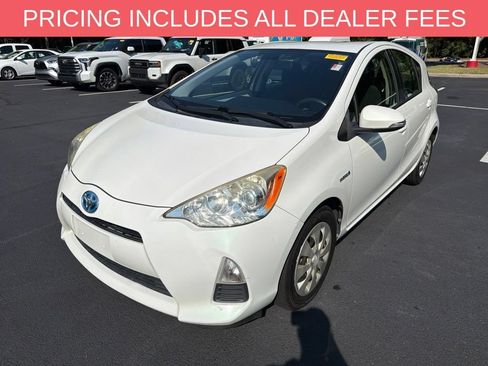 Used 2014 Toyota Prius C Two FWD image 3