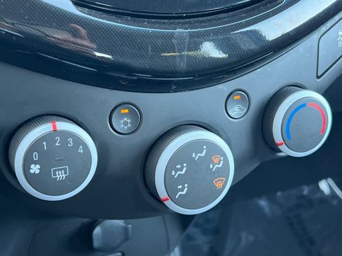 Used 2015 Chevrolet Spark LT image 20